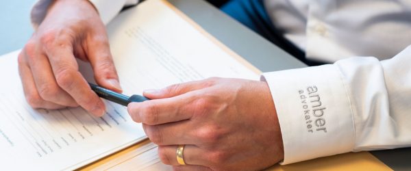 Vi upprättar juridiska dokument efter dina behov.