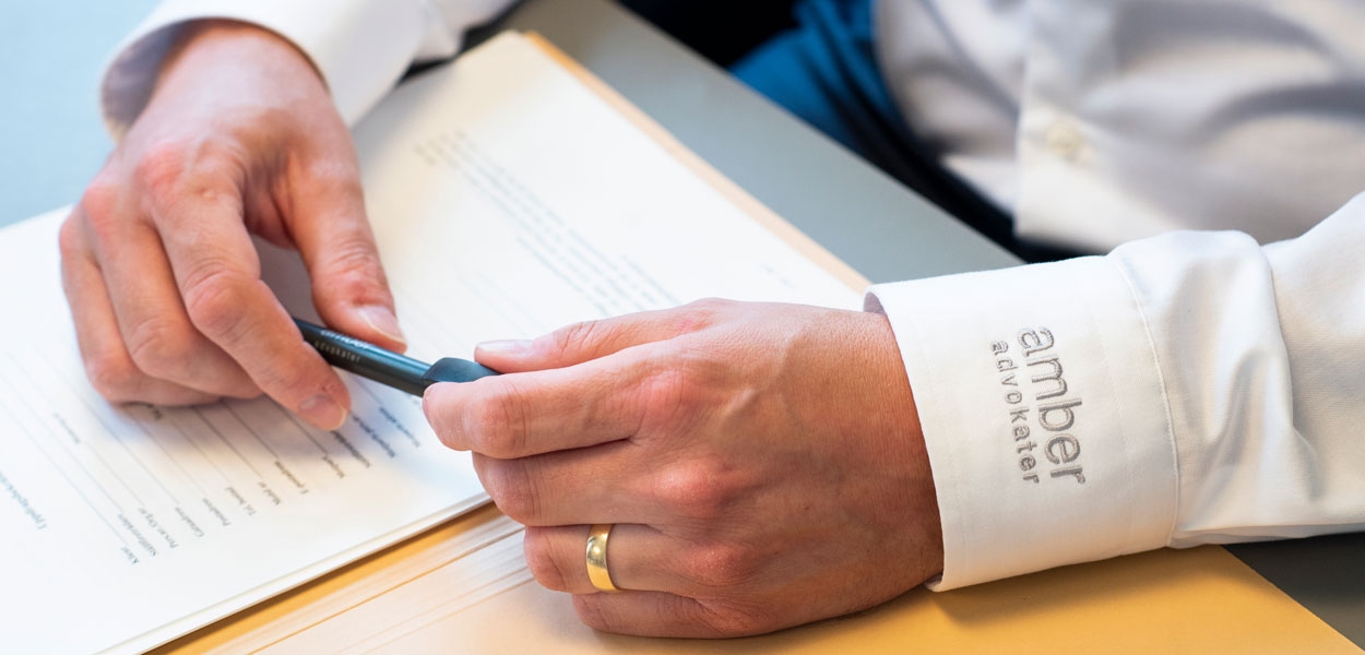 Vi upprättar juridiska dokument efter dina behov.