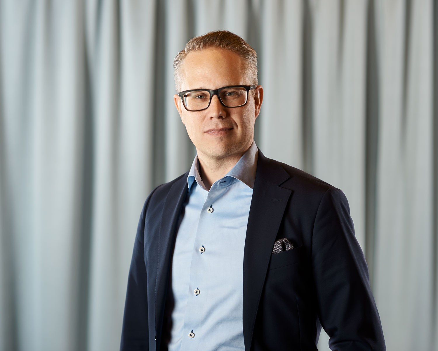 Mikael Halonen Carling, advokat